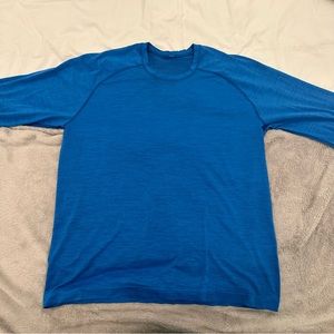 Metal vent tech long sleeve tee